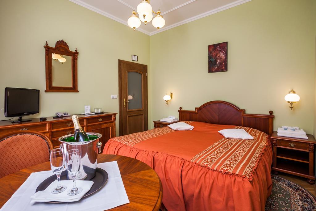 Hotel Jelinkova Vila Velké Meziříčí Oda fotoğraf