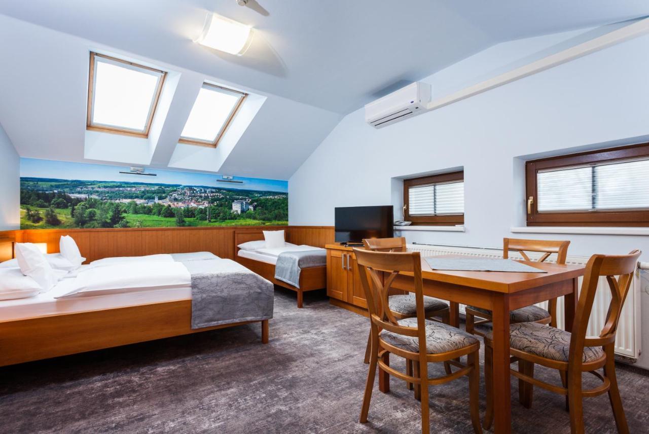 Hotel Jelinkova Vila Velké Meziříčí Dış mekan fotoğraf